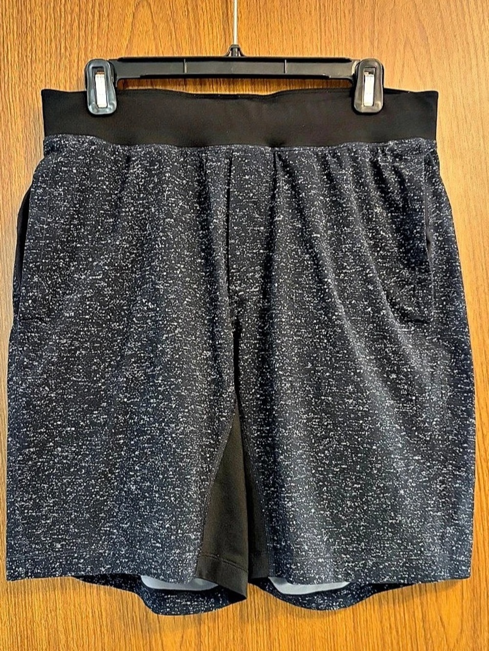lululemon Pace Breaker Short Men's Athletic Shorts Black & Gray Large